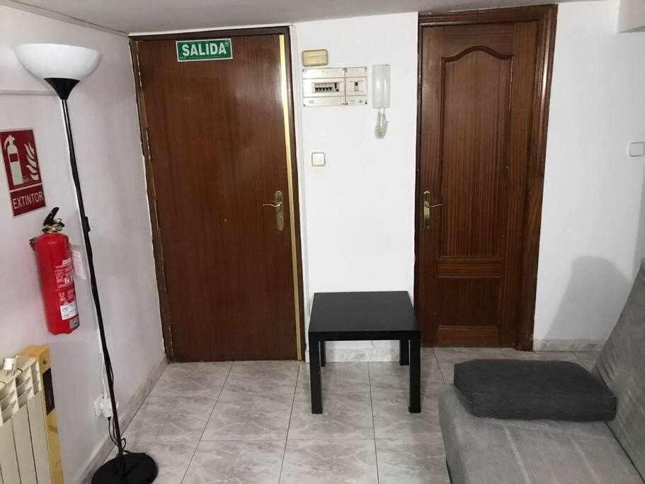 Agradable Apartamento En Zona Malasana Madrid Appartamento Esterno foto