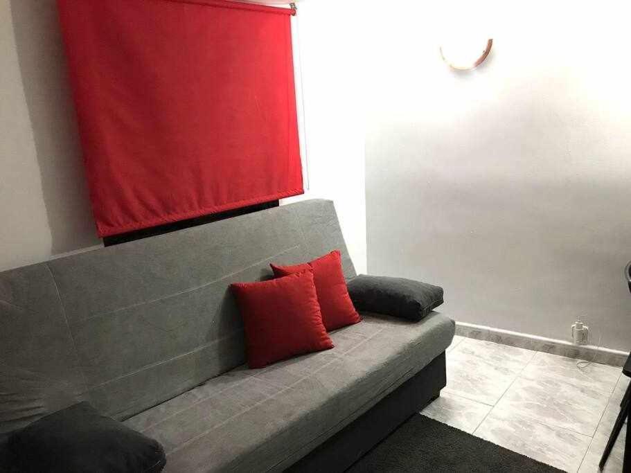 Agradable Apartamento En Zona Malasana Madrid Appartamento Esterno foto