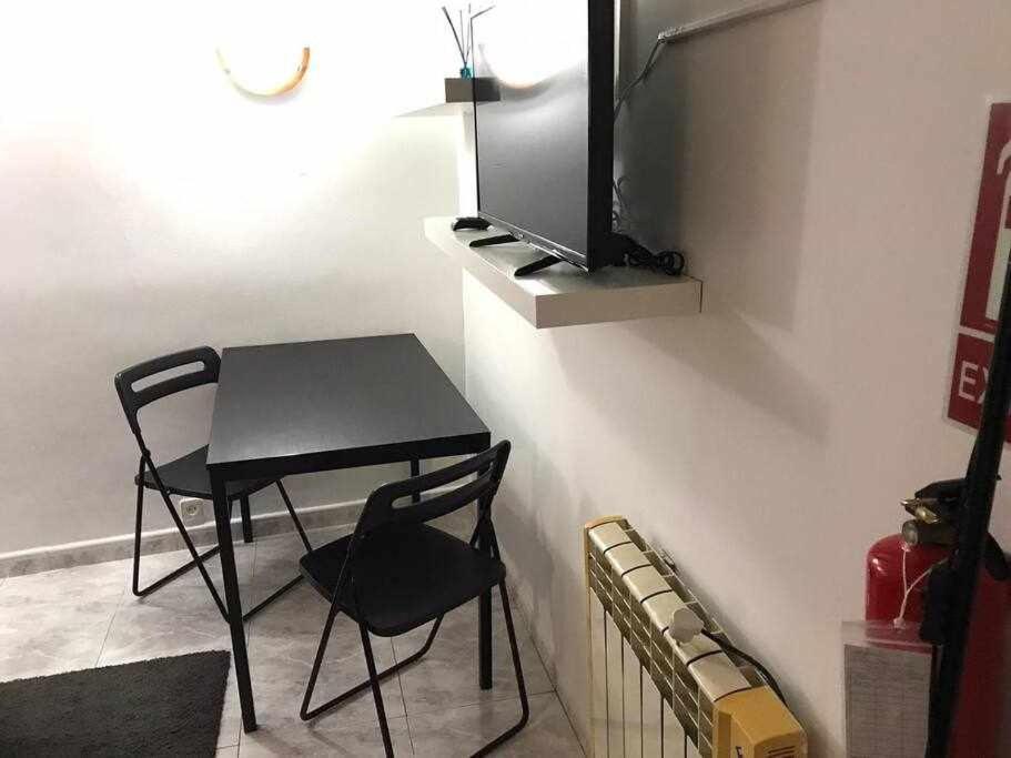 Agradable Apartamento En Zona Malasana Madrid Appartamento Esterno foto