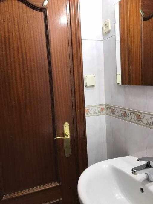 Agradable Apartamento En Zona Malasana Madrid Appartamento Esterno foto